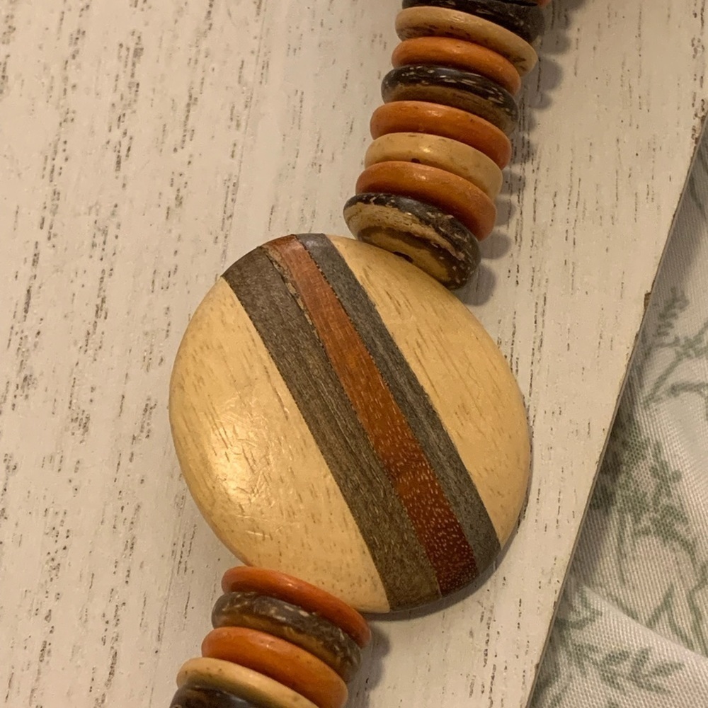 Wooden Beaded Necklace 27” - Picture 3 of 4
